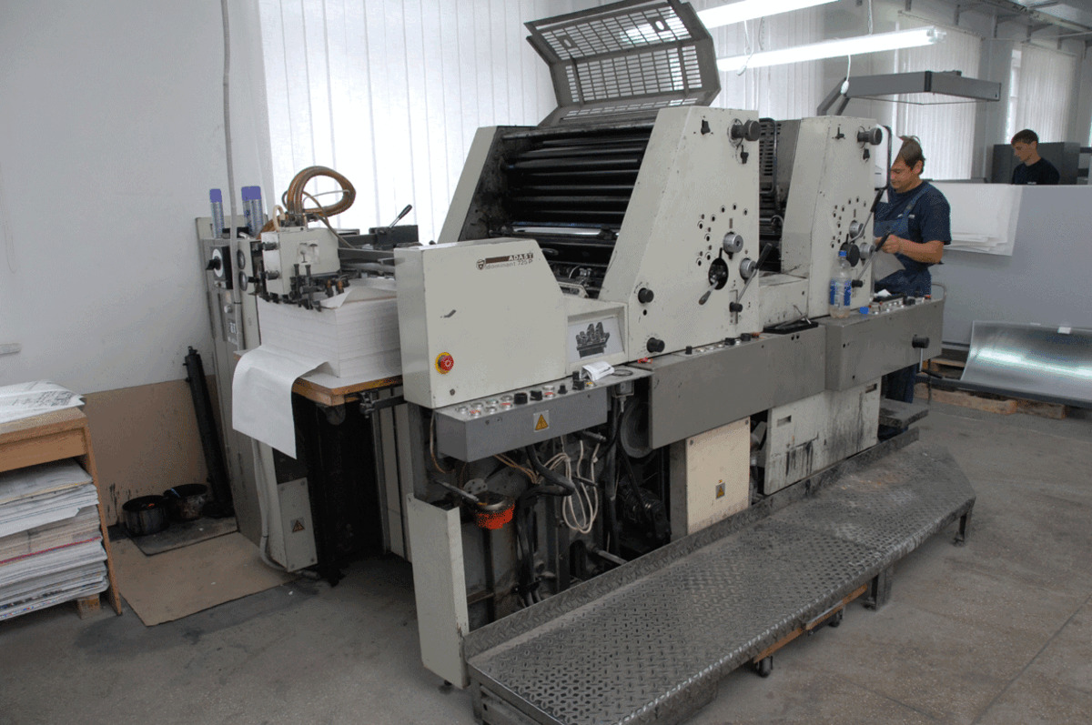 adast-725